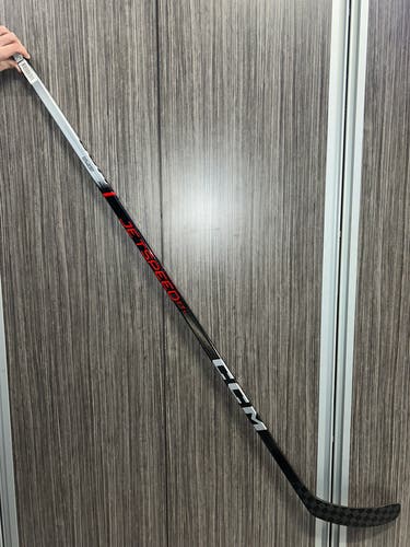 Senior CCM JetSpeed FT Plus Right Handed Hockey Stick P29 85 Flex (New)