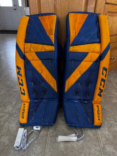 32" 2023 CCM EFlex 5 Goalie Leg Pads (Used)