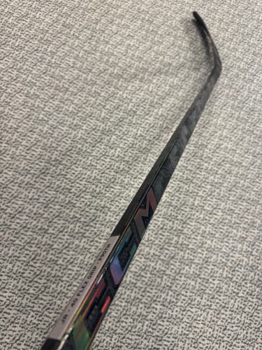 Junior CCM XF Ghost Right Handed Hockey Stick P90TM 40 Flex (New)