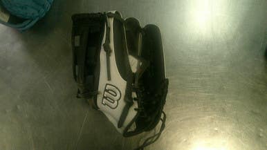 Used Wilson A700 FASTPITCH RH Throw Fastpitch Gloves Black 12" 11868-S000069000
