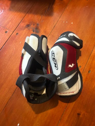 CCM Vector 04 Elbow Pads.........