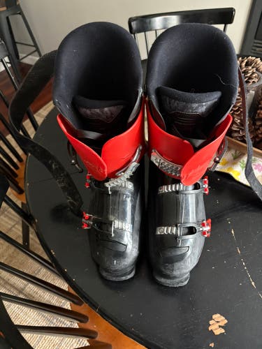 Mondo 30 & up Men's Rossignol Evo R Ski Boots (Used)