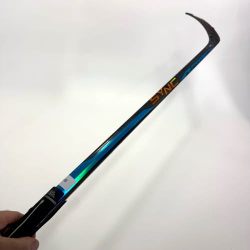 Used Right Bauer Nexus Sync | 30 Flex P92 Curve Grip | BH490