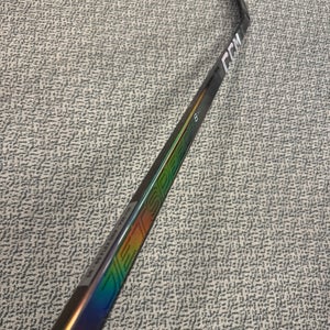 Senior Black CCM JetSpeed FT8 Pro Right Handed Hockey Stick P28+1/4 65 Flex (New)