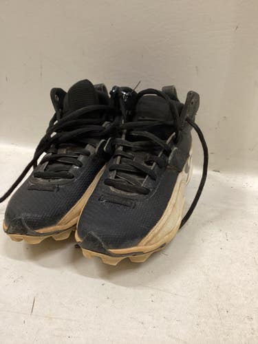 Used Under Armour Adult FB Cleats White And Red Senior 8.5 11725-S000500906