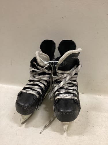 Used Bauer SUPREME ONE20 Youth Hockey Skate Youth 06.0 11725-S000501019