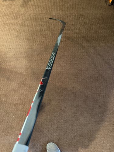 Senior Bauer Vapor Team Right Handed Hockey Stick P92 77 Flex Pro Stock (New)