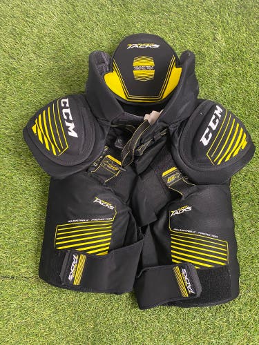 CCM Super Tacks Girdle | Senior Size Medium