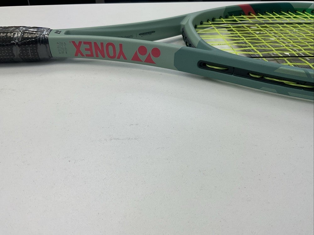 Yonex Percept 100 Grip Size 3 | SidelineSwap | Buy and Sell on