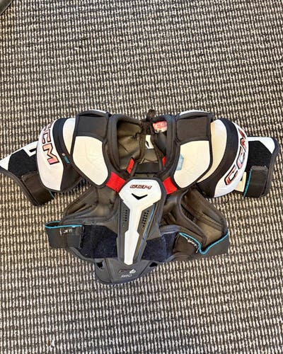 Men's Small Senior CCM JetSpeed FT6 Pro Shoulder Pads (Used)