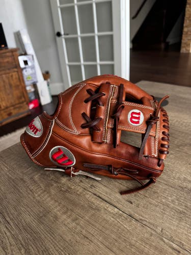 Wilson A2000 1787 RH Infield Baseball Glove 11.75" (Used)