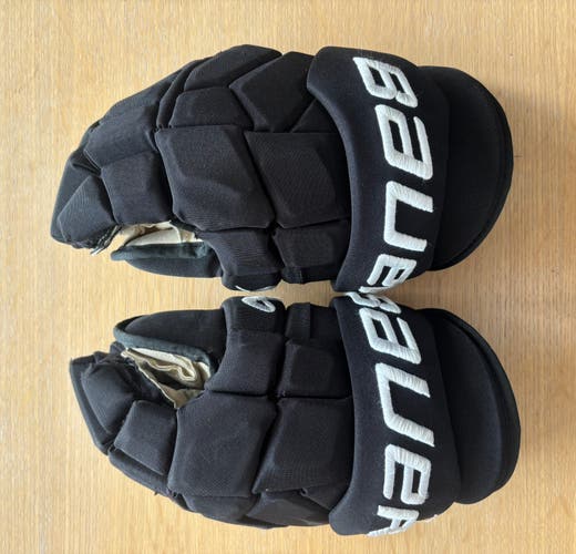 Bauer Supreme Mach Gloves 13" (Used)