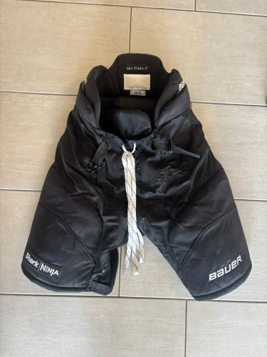 Women's Senior Medium Bauer Nexus Pro Hockey Pants Pro Stock (Used)
