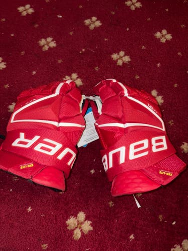 Bauer Vapor Hyperlite Gloves 14" (New)