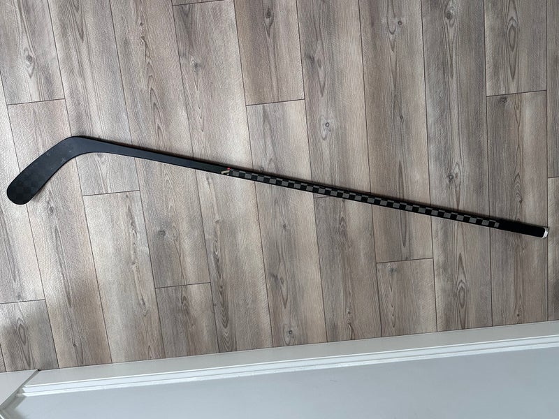 Pro Stock Hockey VX (Low Kick) Senior Left Hand Hockey Stick P86 77 Flex (Used)