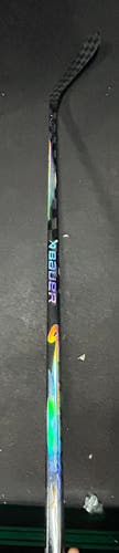 Intermediate Bauer Vapor Flylite Right Handed Hockey Stick P28 65 Flex (Used)