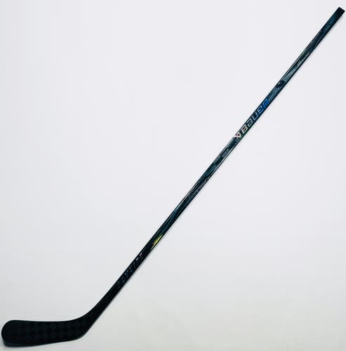 New Custom Black Bauer Vapor Flylite Hockey Stick-RH-82 Flex-P90TM-Grip W/ Full Tactile