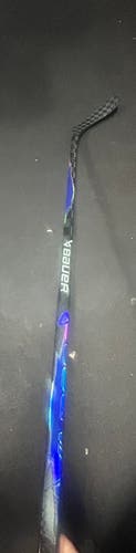 Intermediate Bauer Vapor Flylite Right Handed Hockey Stick P28 65 Flex (Used)