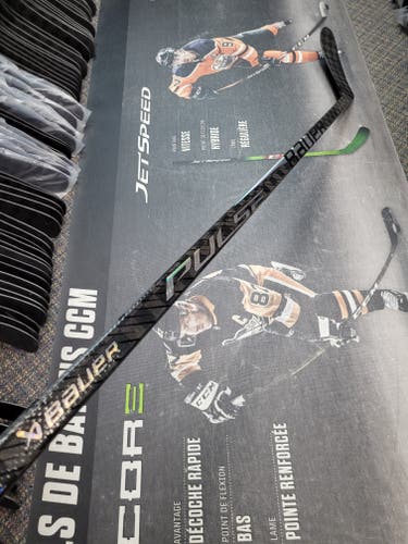 P28M | 82 Flex NEW! Senior Bauer Pulse Left Hand Hockey Stick Pro Stock (New)