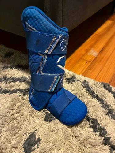 Blue Senior EvoShield Leg guard Shin Guards (Used)