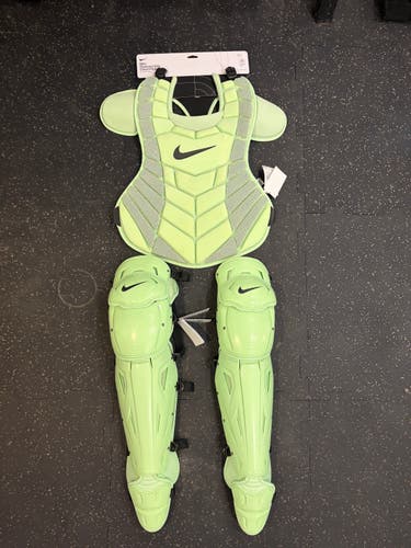 Nike Diamond Elite Catcher's Set (New)