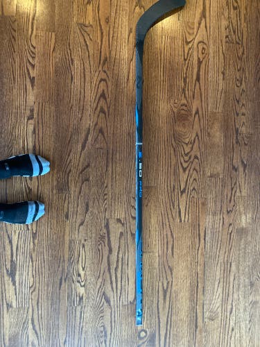 Intermediate Bauer Nexus E50 Pro Left Hand Hockey Stick 65 Flex (Used)