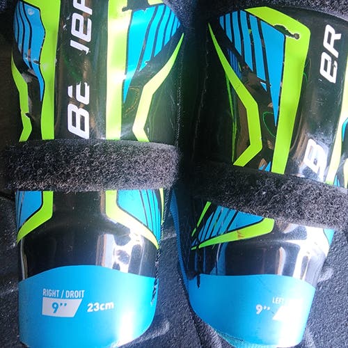 Youth Bauer 9" Shin Pads (Used)