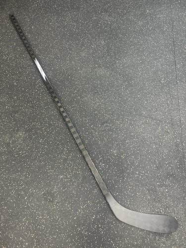 Left Hand P28 85 Flex Pro Stock (New) Pro Blackout Stick Item#CC885