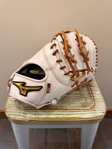 NWT  Mizuno Pro select First Base Softball / Baseball Glove 12.5" *RHT