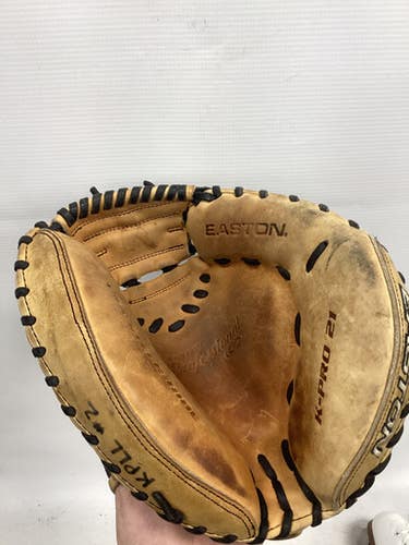 Used Easton PROFESSIONAL K-PRO 21 BB/SB Catchers RH Throw None 33" 11851-S000046046
