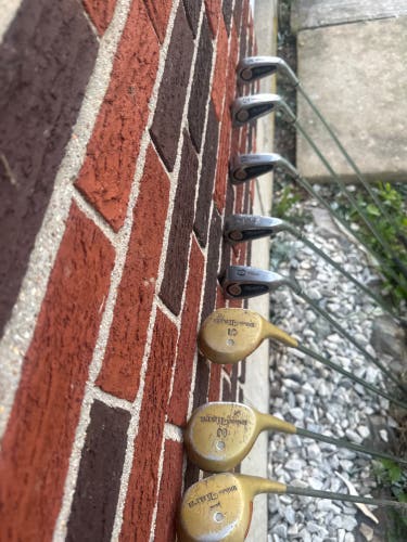 Men's 2000 Wilson Right Handed Iron Set Regular Flex 37.5" (Used)