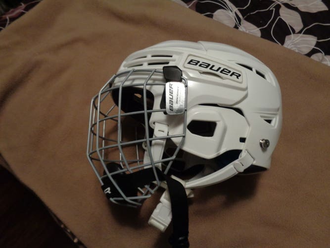 Small Bauer Prodigy Helmet (Used)