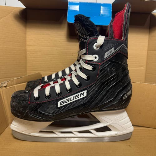 Black 2018 Bauer NS Hockey Skates Extra Wide Width 8 (Used)