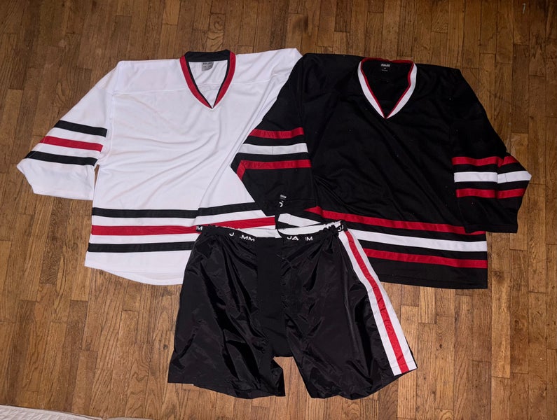 Chicago Blackhawks blank White and Black Ealer Goalie Cut Jerseys with Goalie Pant Shell