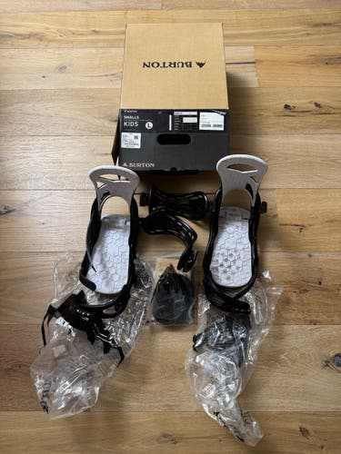 Kid's Large Burton Smalls Snowboard Bindings All Mountain (Used)