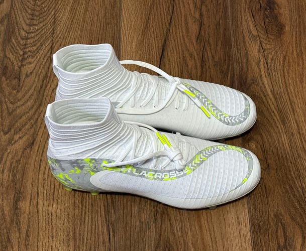 UNDER ARMOUR HIGHLIGHT MC FOOTBALL AND LACROSSE CLEATS 11.5