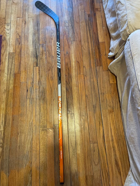 Senior Bauer Vapor Hyperlite Left Hand Hockey Stick P92 87 Flex Pro Stock (New)