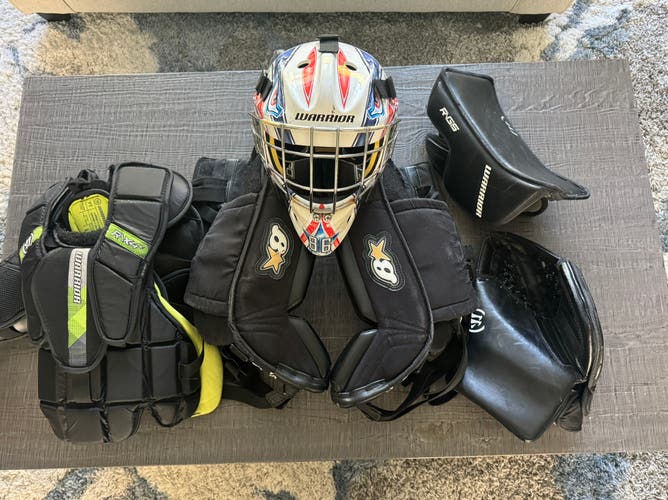 Youth Goalie Set 23” Pads, Mask, Chest Protector, Glove, and Blocker Set