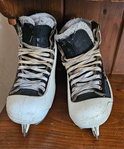Bauer Hockey Goalie Skates 7.5 (Used)