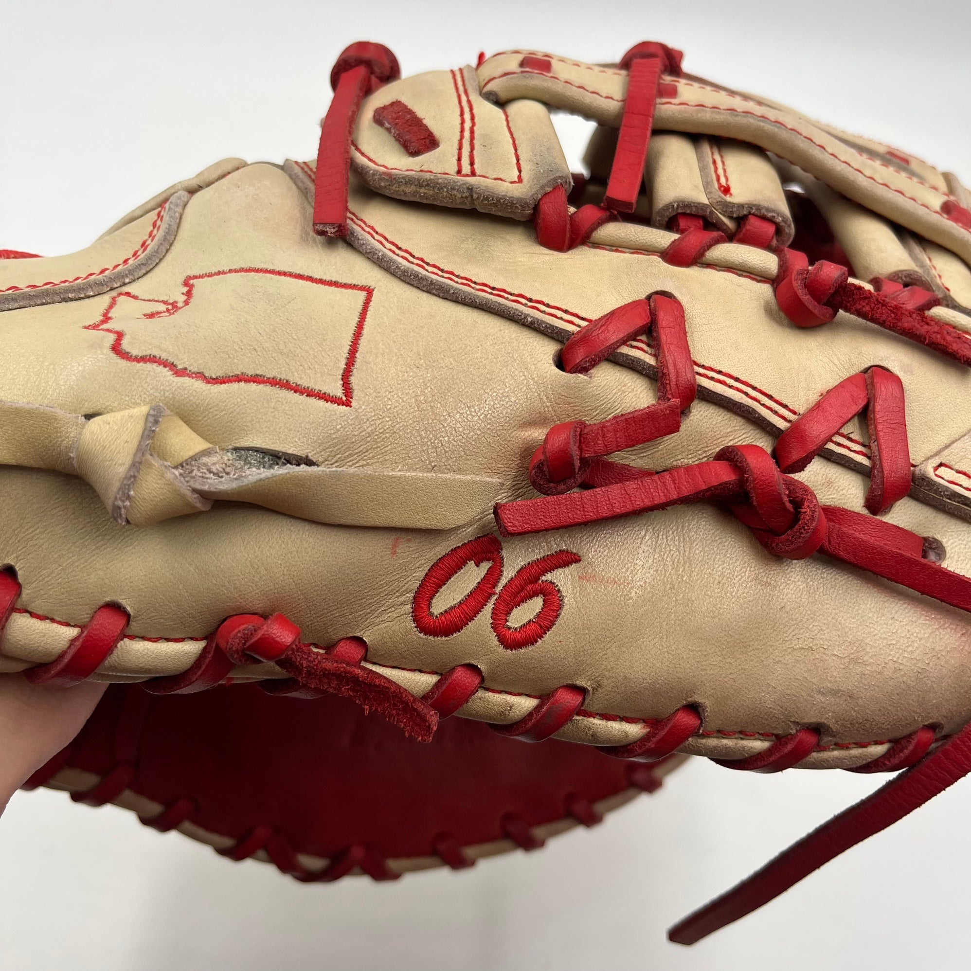 44 Pro Signature Series 12.5 First Base Mitt Baseball Glove