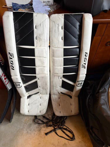 35" Warrior Ritual GT2 Goalie Leg Pads (Used)
