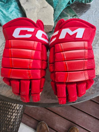 CCM HG97 Gloves 14" Pro Stock (Used)
