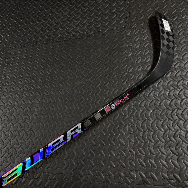 Senior Bauer Pulse Right Handed Hockey Stick P28 77 Flex (New) - Limited Edition - Graffiti