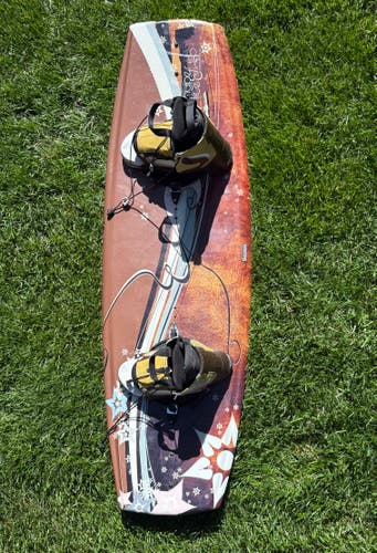 Hyperlite Women's 135 Eden Wakeboard with Medium Bindings $600 NEW (Used)