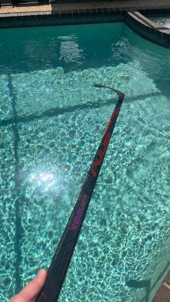 Intermediate Bauer Pulse Right Handed Hockey Stick P28 55 Flex (Used)