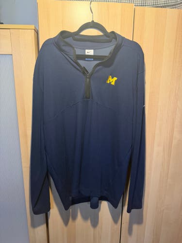 University of Michigan Blue XXL Adult Unisex Nike Long Sleece Quarter Zip (Used)