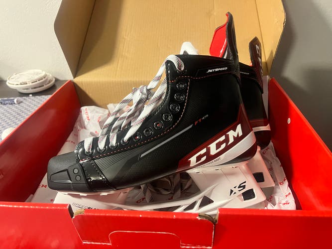 Black 2021 CCM JetSpeed FT475 Hockey Skates Regular Width 11 (New)