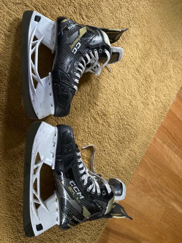 Black/Yellow 2022 CCM AS-V Pro Hockey Skates Regular Width 10 (Used)