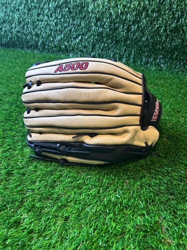 2025 Wilson A500 RH 12.5" Youth All Position Baseball Glove (NEW)