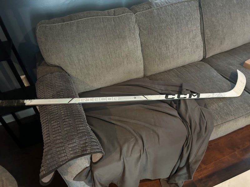 Senior CCM Ribcor Trigger 9 Pro Right Handed Hockey Stick 80 Flex (Used)